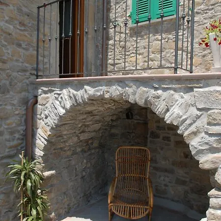 Borgo Antico  Pegui